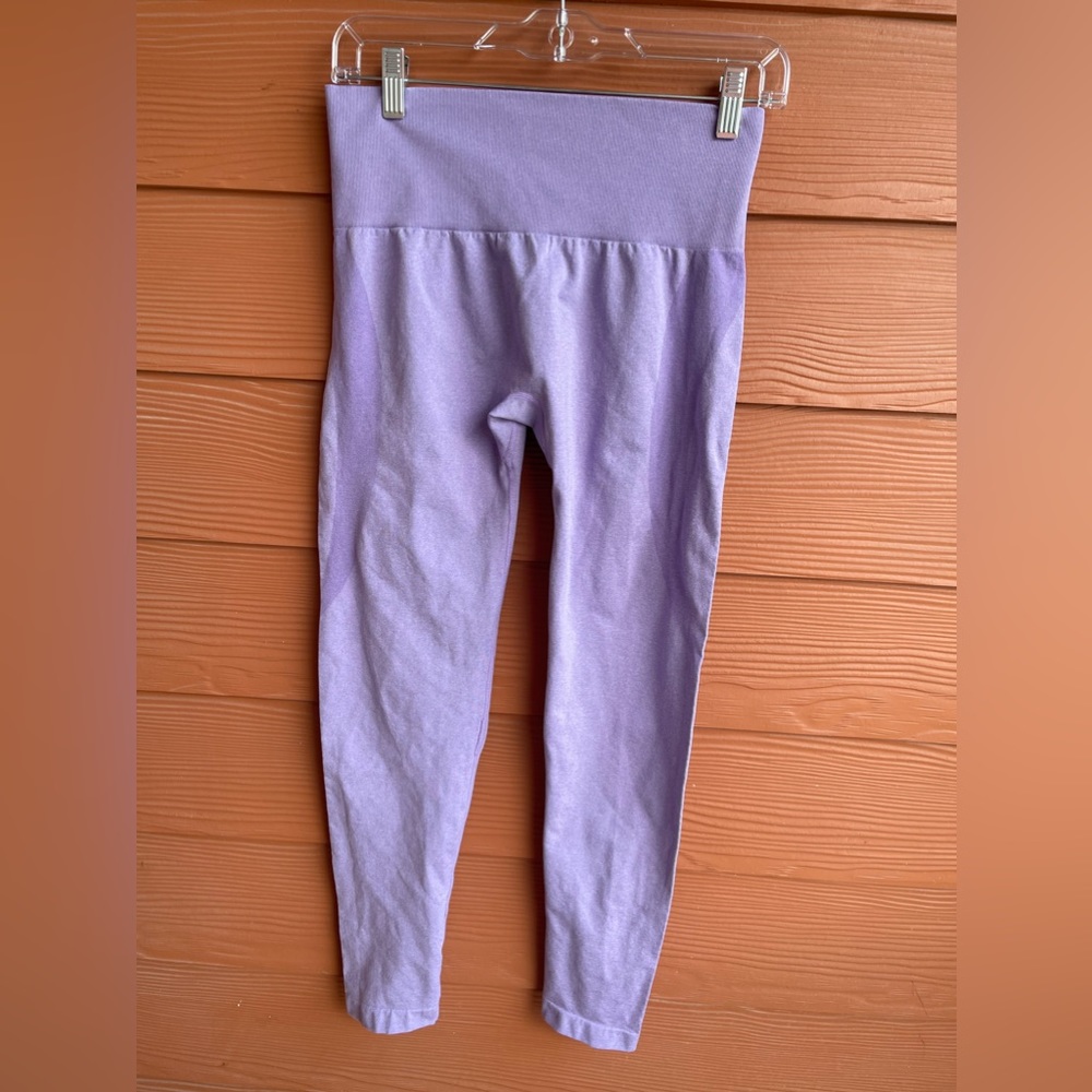 Lavender NVGTN contour leggings. Size large . Great condition. Yoga,